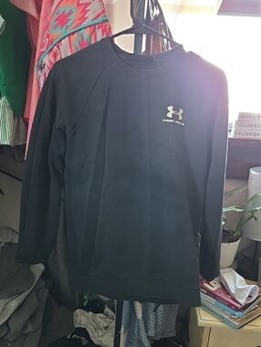 Under Armour Womens Black Crewneck Sweatshirt